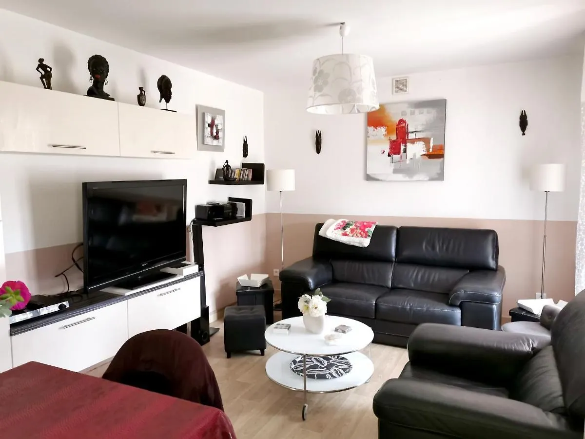 Maison Charmante A La Londe-Les-Maures, Jardin Cloture 0*,  France