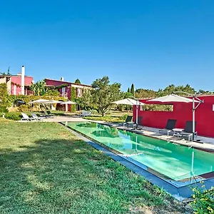 Mercedes 300 M De La Bed & Breakfast